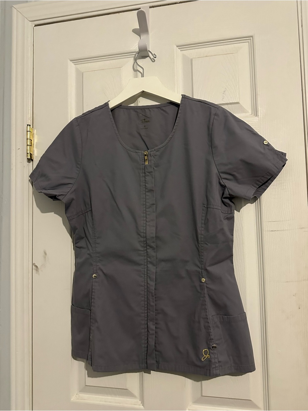Rare Discontinued Jaanu scrub top size‎ M